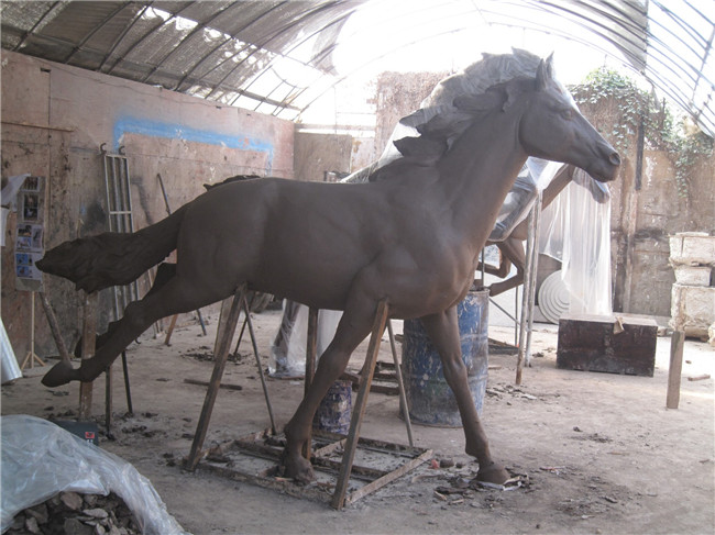 雕塑創(chuàng)作中比例把控的重要性