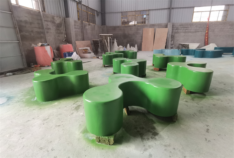 玻璃鋼雕塑的色彩運用與表現(xiàn)技巧