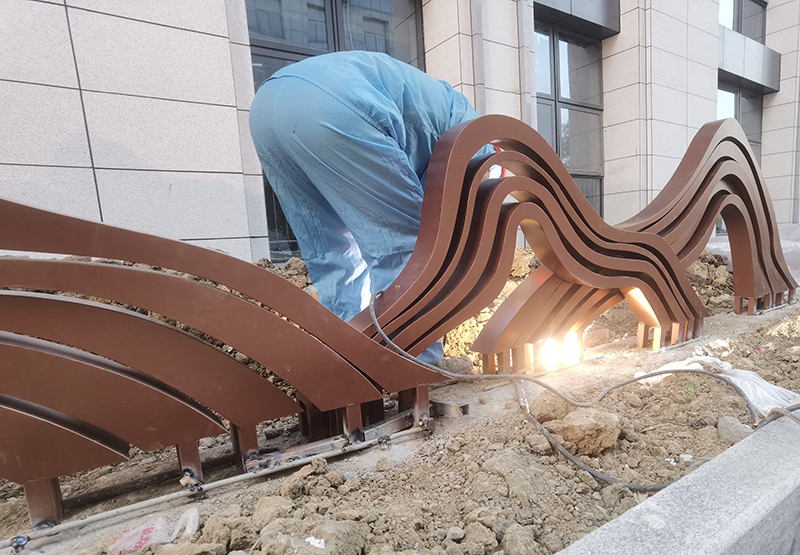 不銹鋼雕塑的設(shè)計理念有哪些