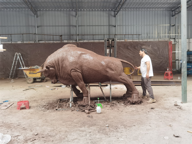 玻璃鋼雕塑：現(xiàn)代藝術(shù)的新寵