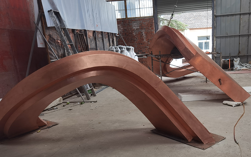 如何提高不銹鋼雕塑的耐久性