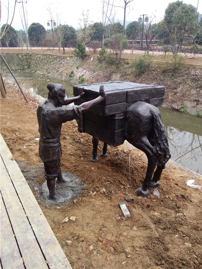 雕塑設(shè)計(jì)的色彩搭配原則