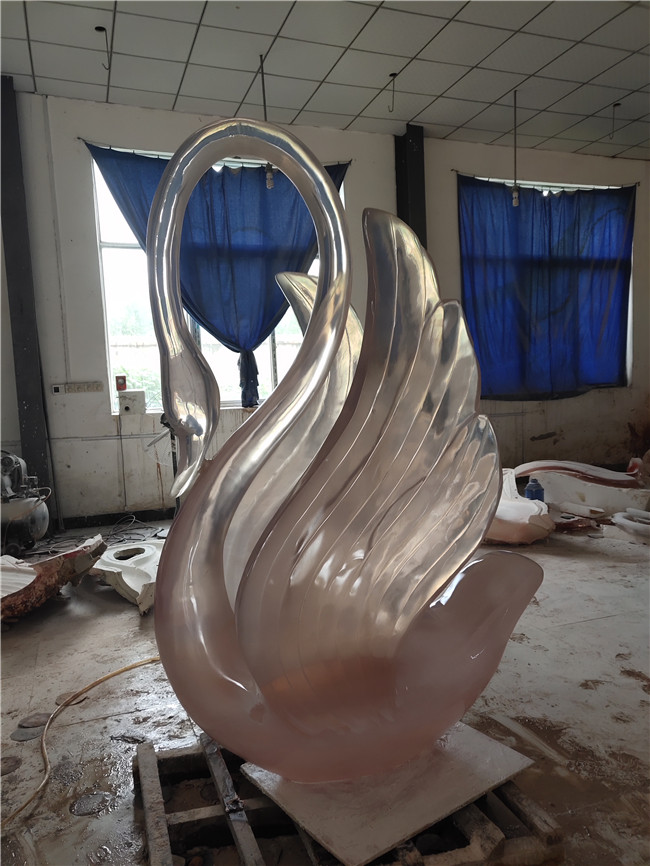 透明雕塑現(xiàn)場(chǎng)